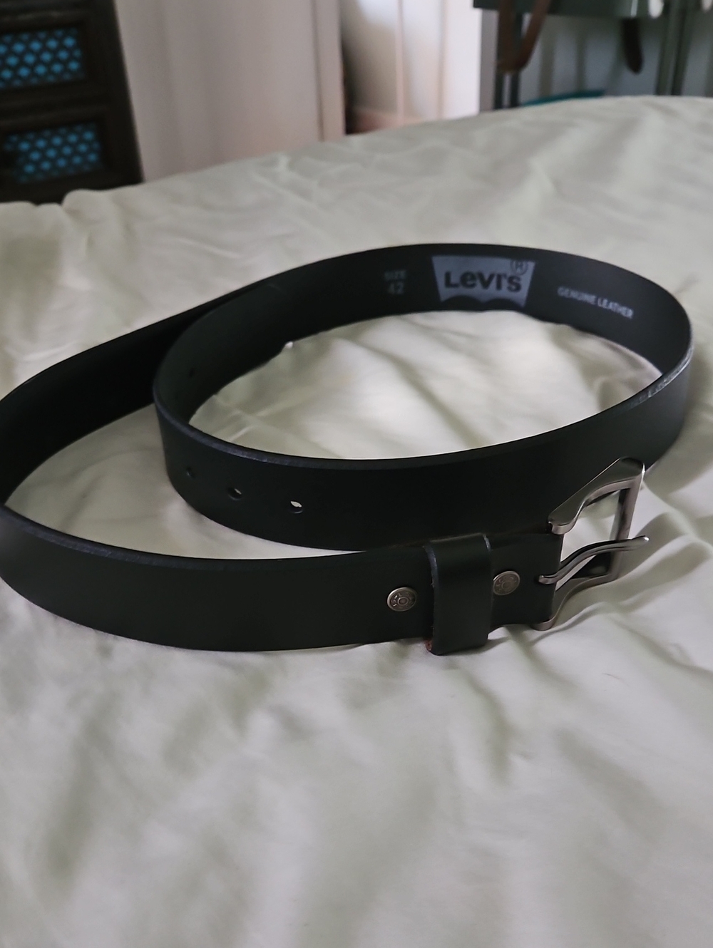Levi's Black Leather Men’s Belt with Metal Buckle